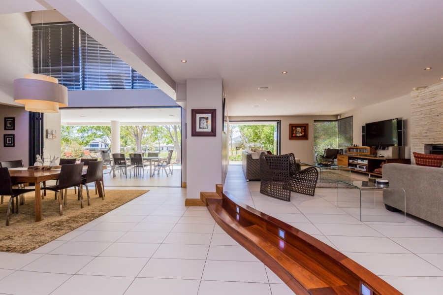 4 Bedroom Property for Sale in Pearl Valley at Val de Vie Western Cape